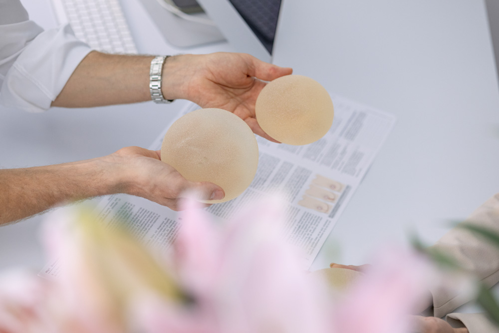 beratungsgespraech buchen geschlechtsangleichende brust operation muenchen